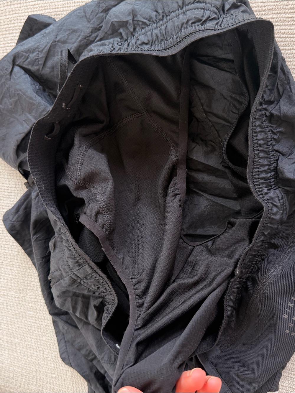 Nike men’s black stride running division shirt Large - Picture 9 of 9
